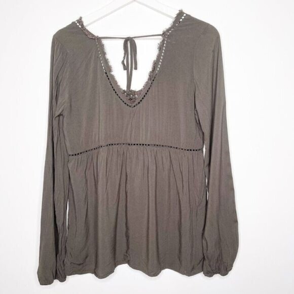 ALTAR'D STATE Boho V-neck Tie Back Blouse - Picture 7 of 10